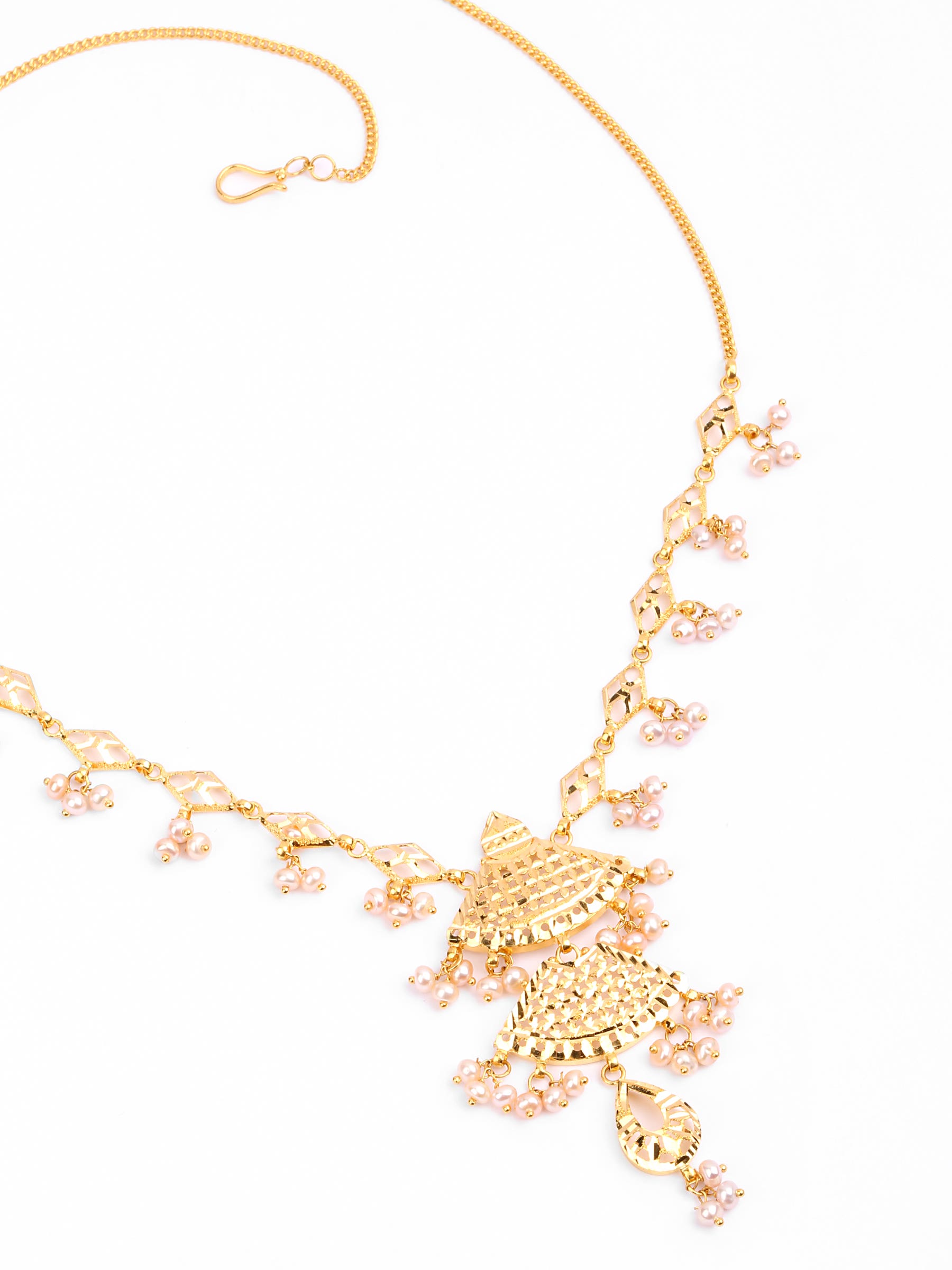 Pearl and Gold Necklace